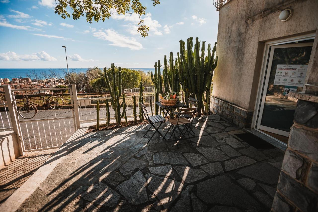 Agriturismo Rose Di Pietra 피에트라리구레 외부 사진